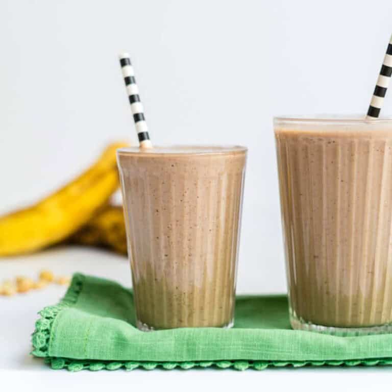 Peanut butter chocolate smoothie